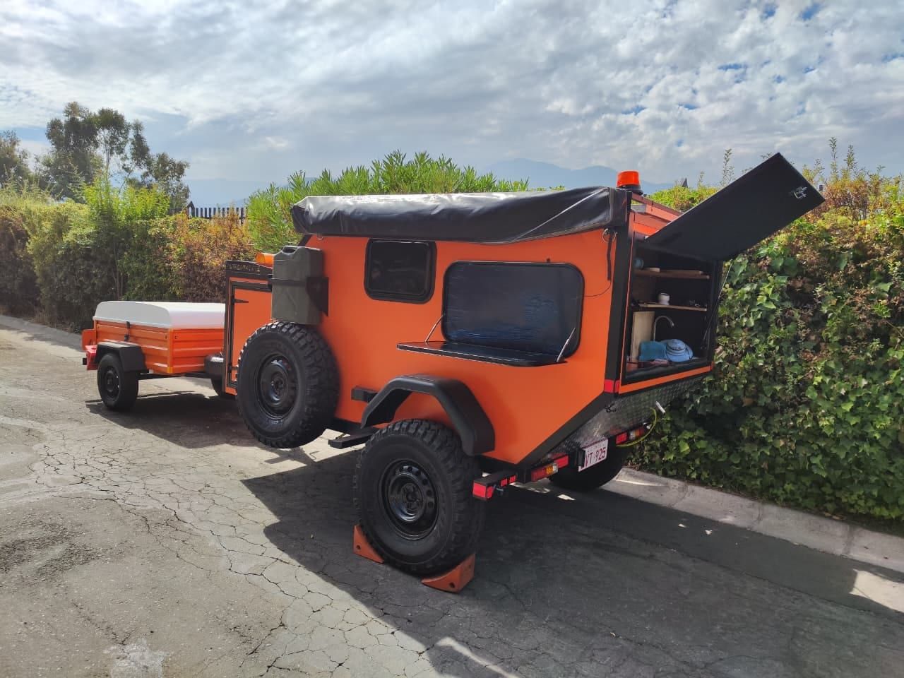Mini Camper Over Camp — arriendo con operador en Santiago RM | Servicios DLV